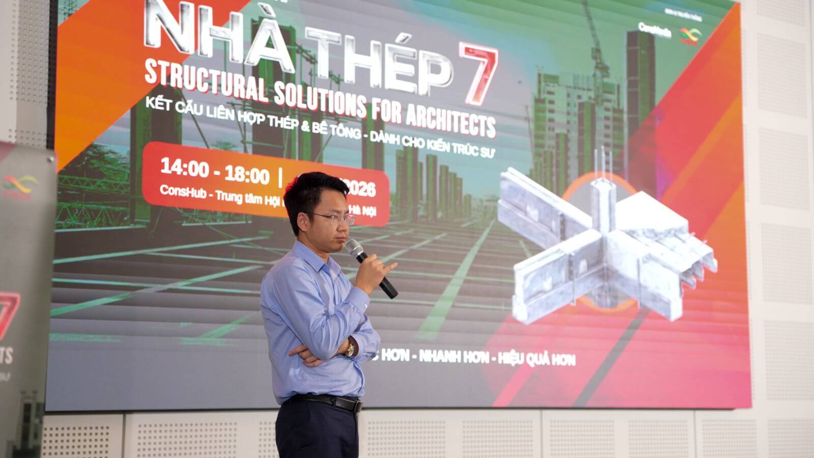 Ông Nguyễn Hữu Tấn, Giám đốc Trung tâm Xây dựng B2C, Viettel Construction phát biểu tại sự kiện, chia sẻ định hướng hợp tác nhằm mở rộng hệ sinh thái đối tác, ứng dụng các giải pháp xây dựng tiên tiến và nâng cao năng lực triển khai đáp ứng xu hướng phát triển bền vững của ngành